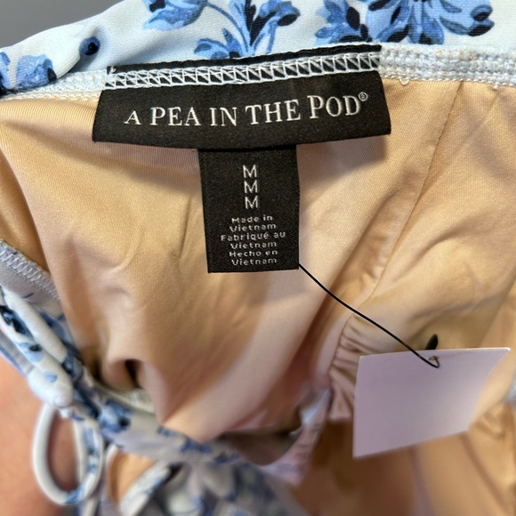 A Pea in the Pod Blue Floral Swimsuit - Picture 2 of 6